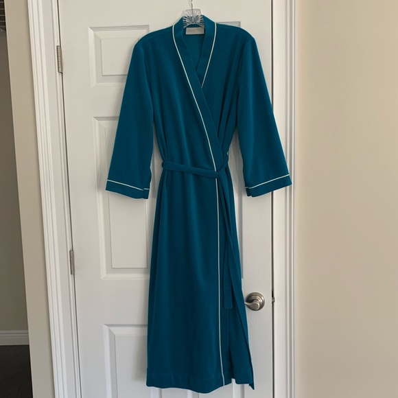 Vanity Fair Other - Vanity Fair Robe